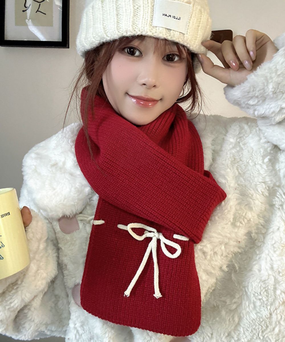 미카사의 빨간 스카프 — 사랑과 충성의 상징 ❤️