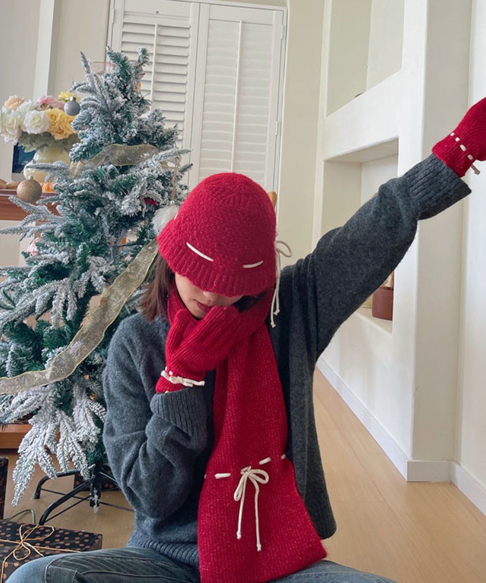 미카사의 빨간 스카프 — 사랑과 충성의 상징 ❤️